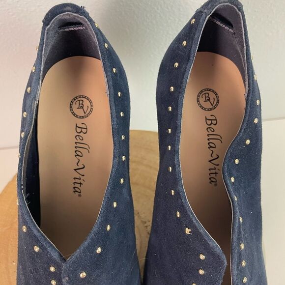 Bella Vita Blue Leather Suede Heels with Silver Studs Size 7.5W EUC - Picture 3 of 7